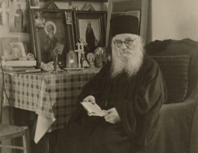 Αγ. Ιερώνυμος Σιμωνοπετρίτης:  Πνευματικό παιδί του Αγ. Νεκταρίου ο νέος Άγιος της Ορθόδοξης Εκκλησίας