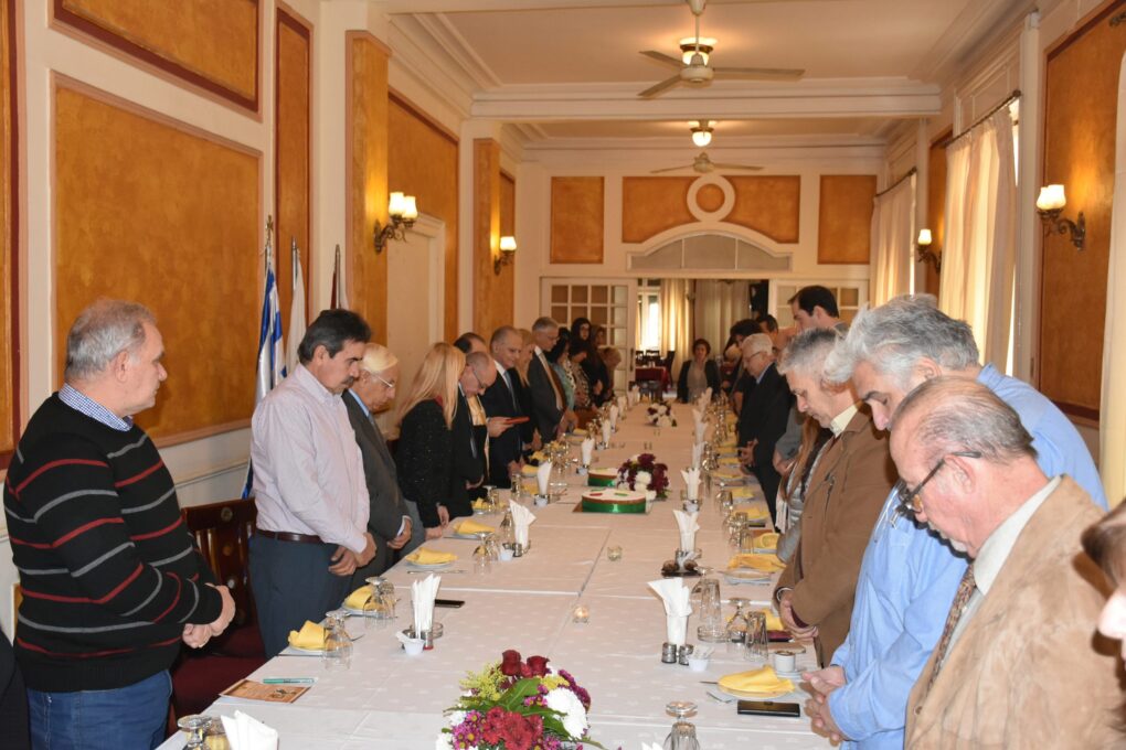 Tη βασιλόπιτά της έκοψε η Επιτροπή Καΐρου της Κυπριακής Αδελφότητας (Photos)