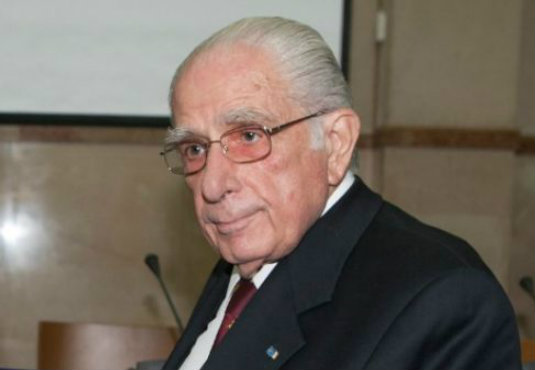 Συνέντευξη του Σπυρίδωνα Θ. Καμαλάκη στην Πέρσα Κουμούτση: «Η Μεσόγειος μας ενώνει»
