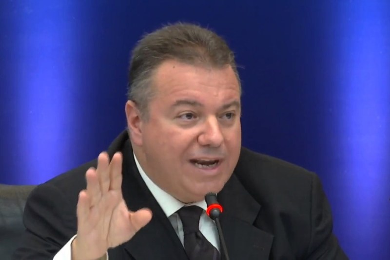 Χρήστος Καβαλής: «H ΑΟΖ και οι Αδιόρθωτοι!»