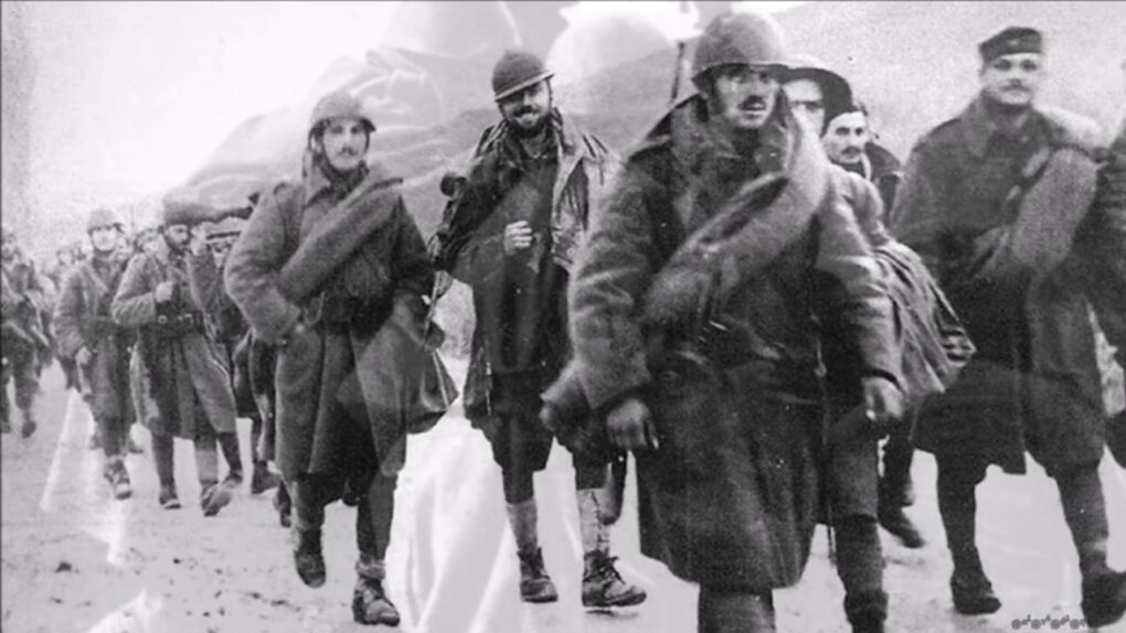 «Η πορεία προς το μέτωπο»: Η καθηλωτική απαγγελία του Μάνου Κατράκη από το Άξιον Εστί του Οδυσσέα Ελύτη (Video)
