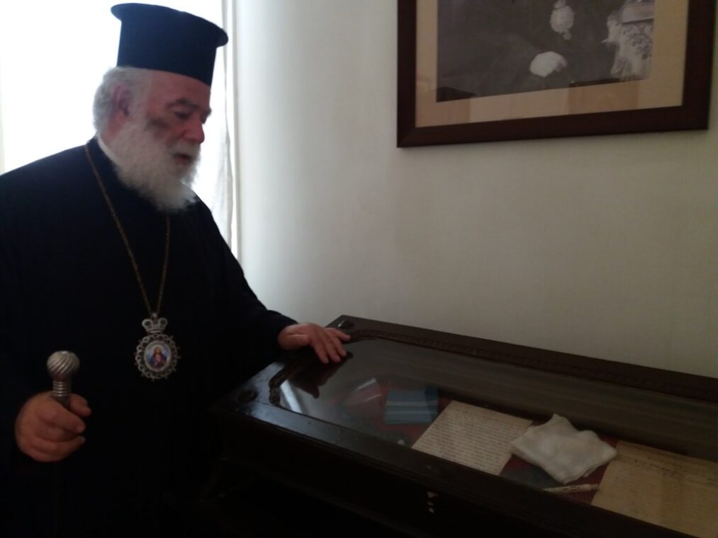 «Παιδάκι υπέγραφα τα κηρύγματά μου ως ο μικρός ιεροκήρυκας Νεκτάριος»: O Πατριάρχης Θεόδωρος μιλά για την επιρροή που είχε σε αυτόν ο Άγ. Νεκτάριος (Video)