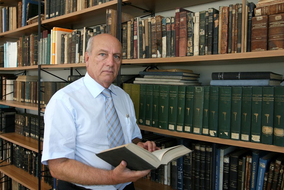 Ο Καϊρινός Χρήστος Ζερεφός εξελέγη Πρόεδρος των Φίλων της Αλεξανδρινής Βιβλιοθήκης